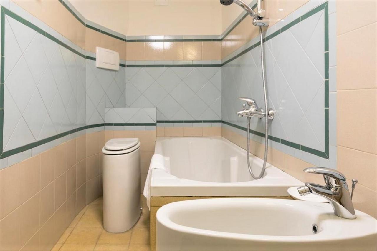 דירות לוקה Mario'S Apartament With Ac And Wifi מראה חיצוני תמונה