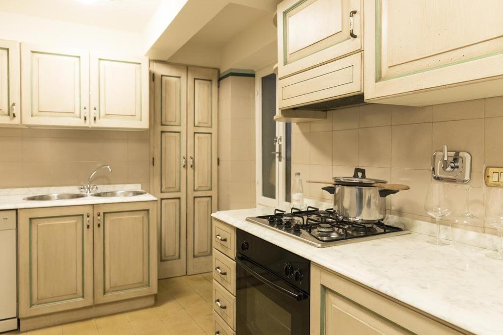 דירות לוקה Mario'S Apartament With Ac And Wifi מראה חיצוני תמונה